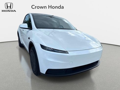 Used 2026 Tesla Model Y 2WD image 7