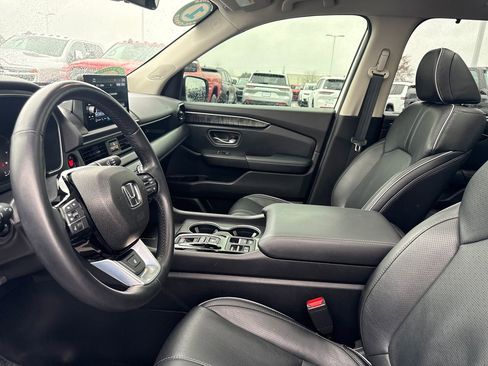 Used 2023 Honda Pilot Elite image 14