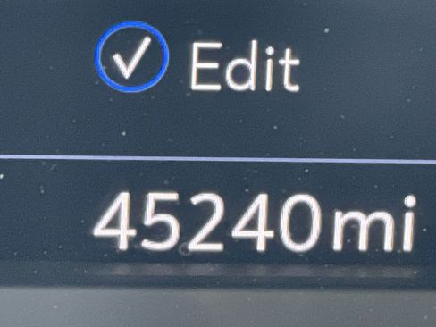 Certified 2023 Cadillac XT5 Premium Luxury w/ Technology Package image 23