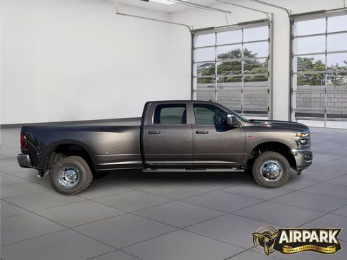 New 2026 RAM 3500 Tradesman image 3