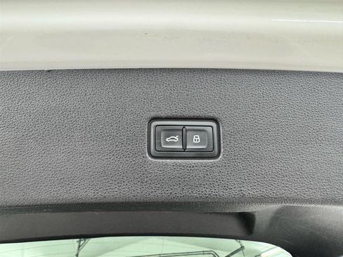 Used 2021 Audi Q8 Premium AWD/4WD image 8