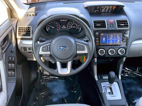 Used 2018 Subaru Forester 2.5i Premium image 5