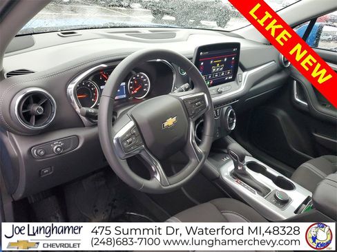 Used 2025 Chevrolet Blazer LT w/ Convenience Package image 10