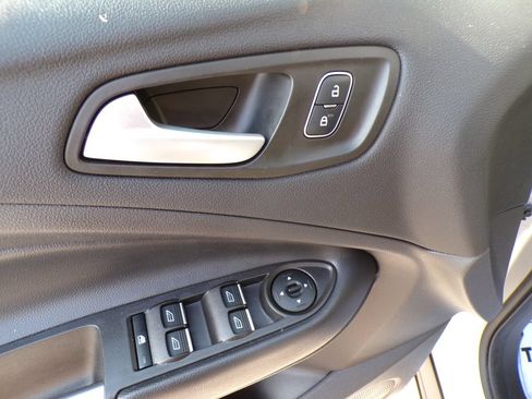 Used 2019 Ford Escape SEL AWD/4WD image 23