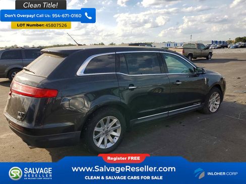Used 2015 Lincoln MKT AWD image 4