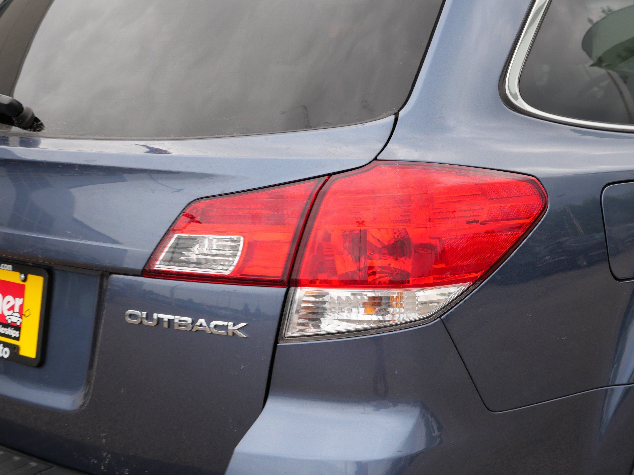 Used 2014 Subaru Outback 2.5i Limited w/ Moonroof Package AWD/4WD image 17