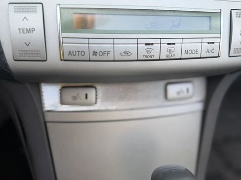 Used 2006 Toyota Solara SE FWD image 13