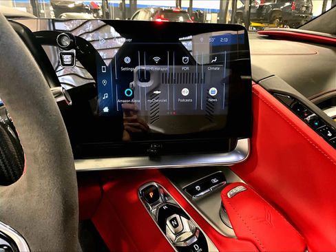 Used 2024 Chevrolet Corvette Z06 image 18