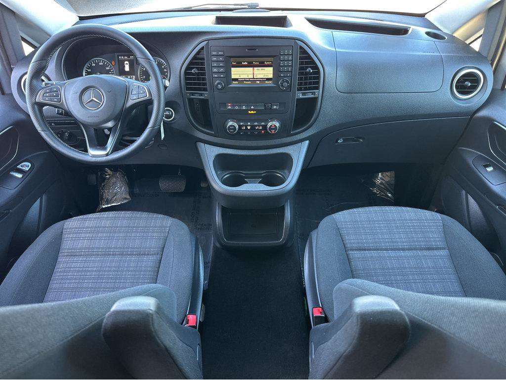 Used 2016 Mercedes-Benz Metris Passenger image 4