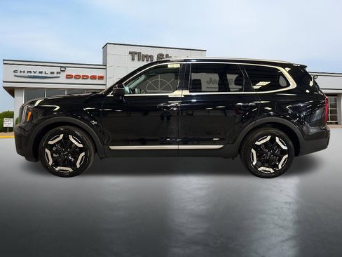 Used 2025 Kia Telluride S AWD/4WD image 2