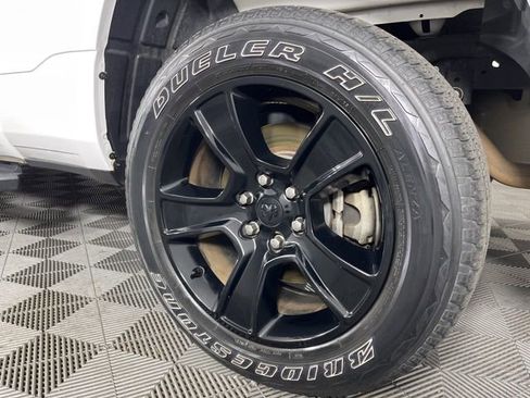 Used 2021 RAM 1500 Big Horn image 14