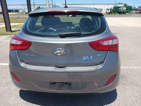 Used 2016 Hyundai Elantra GT FWD image 6