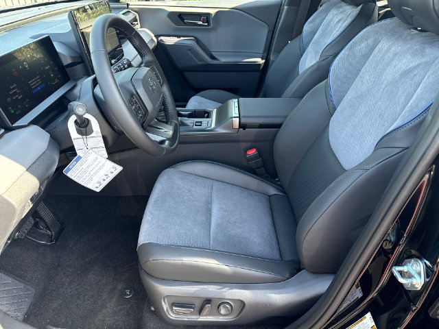 New 2026 Toyota RAV4 XSE w/ Panoramic Sun Roof Package AWD/4WD image 23