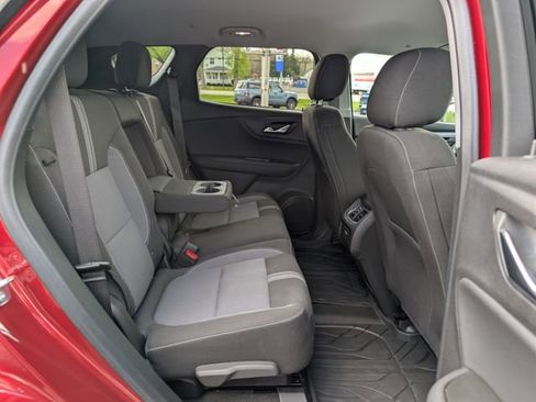 Used 2024 Chevrolet Blazer LT w/ Convenience Package FWD image 17