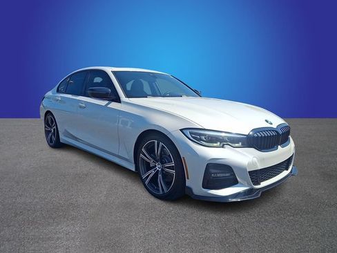 Used 2021 BMW 330i Sedan w/ M Sport Package RWD image 3