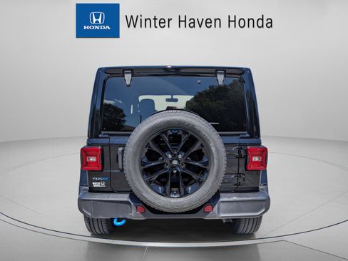 Used 2022 Jeep Wrangler Unlimited Sahara image 7