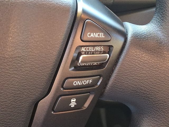 Used 2024 Nissan Frontier SV w/ Technology Package AWD/4WD image 22