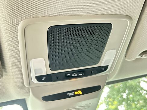 Used 2024 Honda HR-V LX image 17