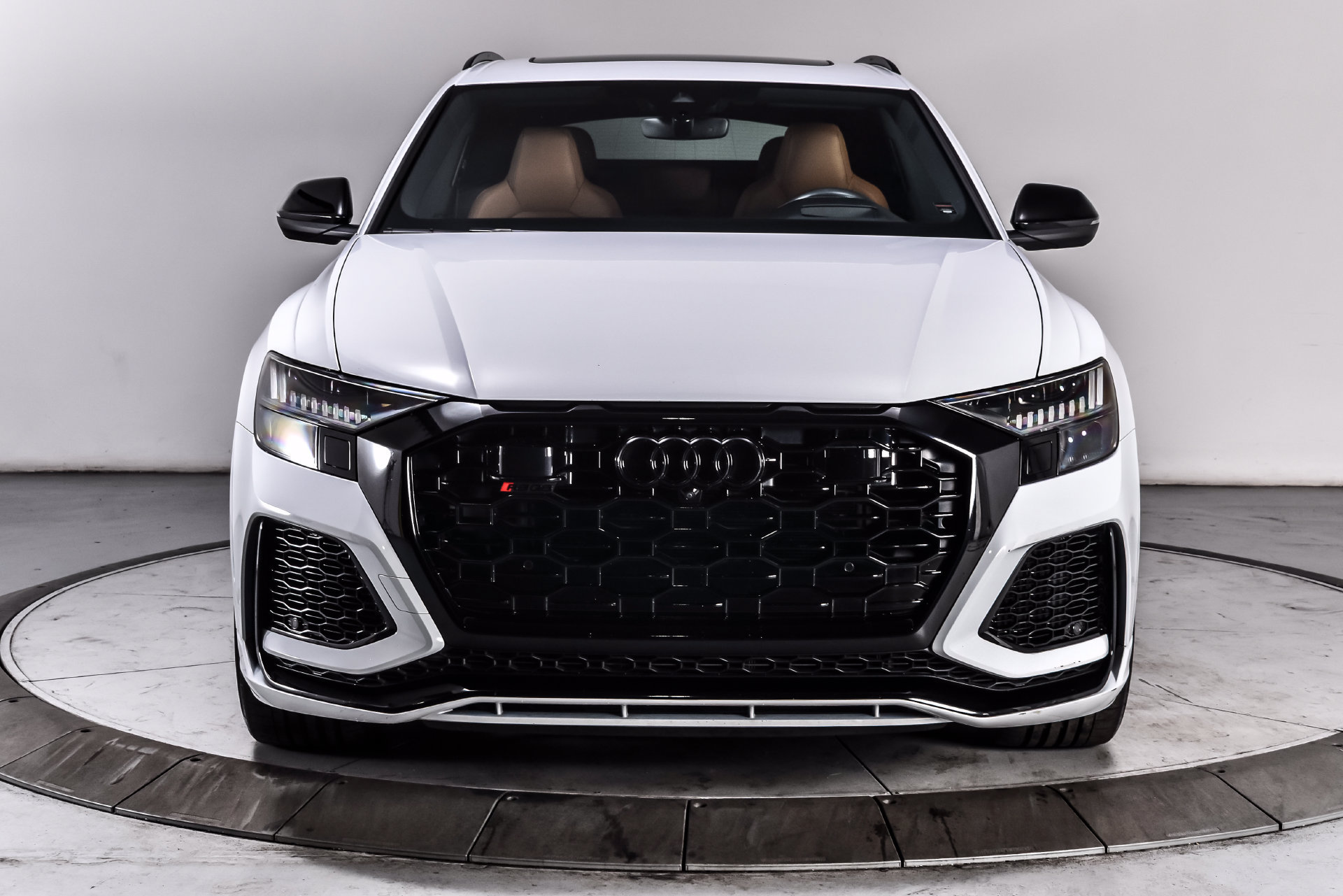 Used 2022 Audi RS Q8 AWD/4WD image 2