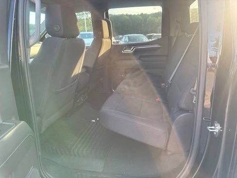 Used 2024 Chevrolet Silverado 1500 LT AWD/4WD image 8