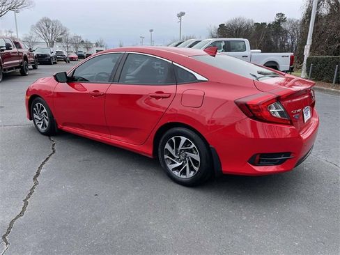 Used 2017 Honda Civic EX image 4