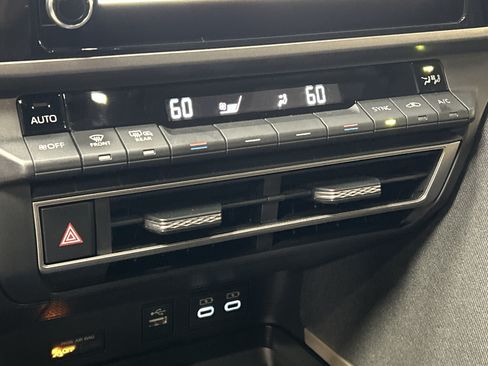 Certified 2025 Toyota Camry LE FWD image 28