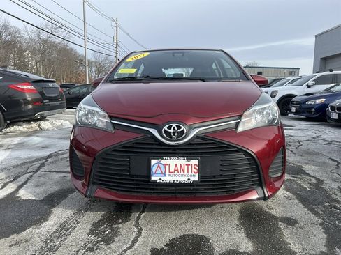 Used 2017 Toyota Yaris L image 2