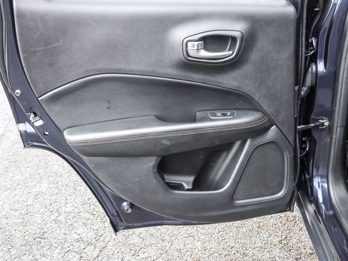 Used 2018 Jeep Compass Limited image 27