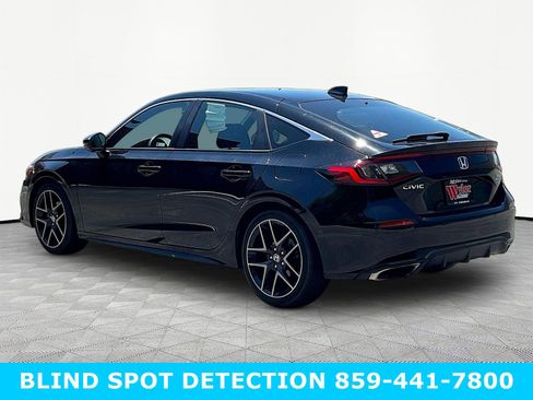 Used 2022 Honda Civic Sport Touring image 4