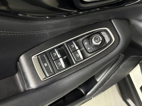 Used 2023 Subaru Outback Touring AWD/4WD image 15