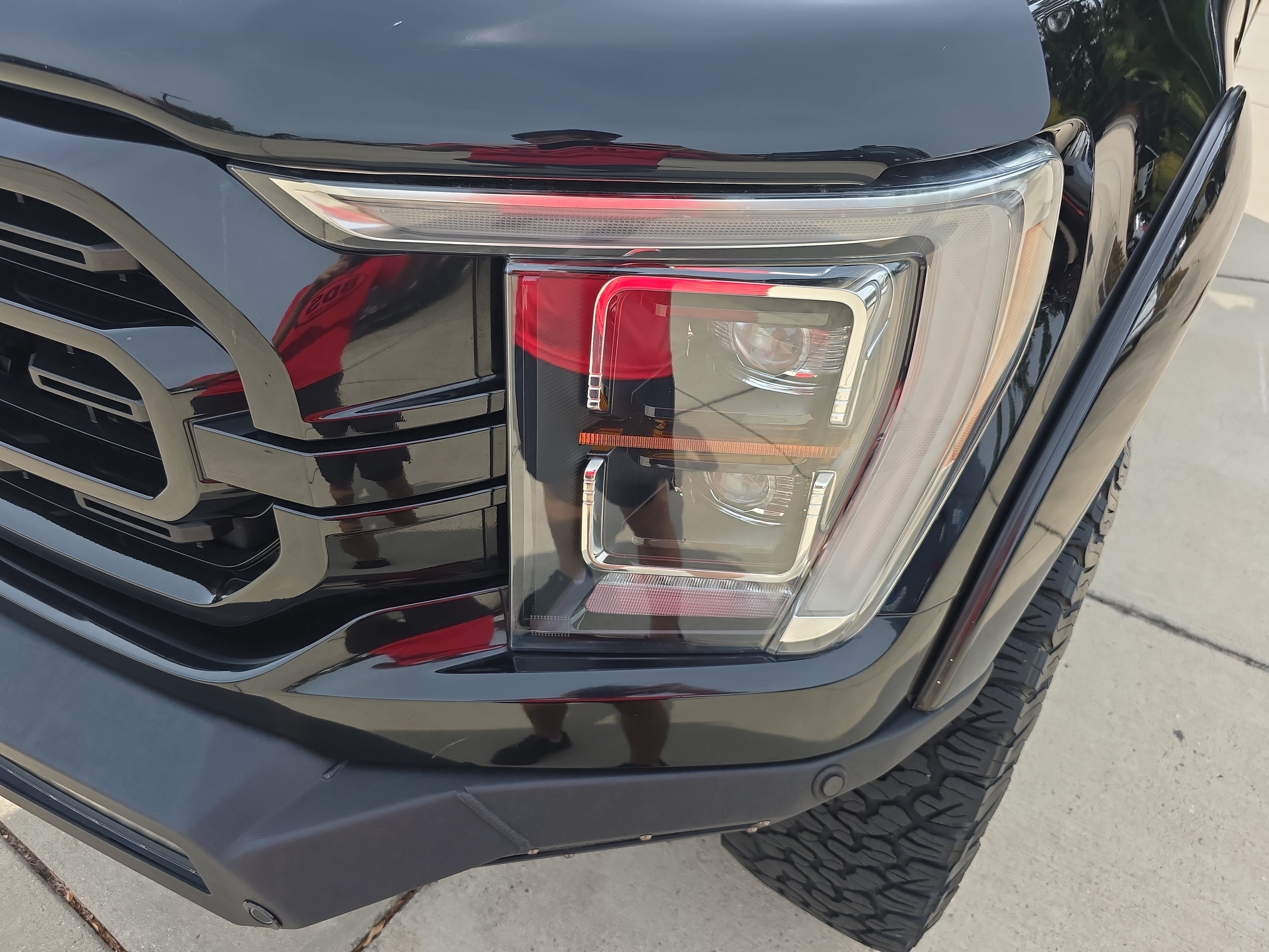 Used 2022 Ford F150 Lariat w/ Equipment Group 502A High AWD/4WD image 5