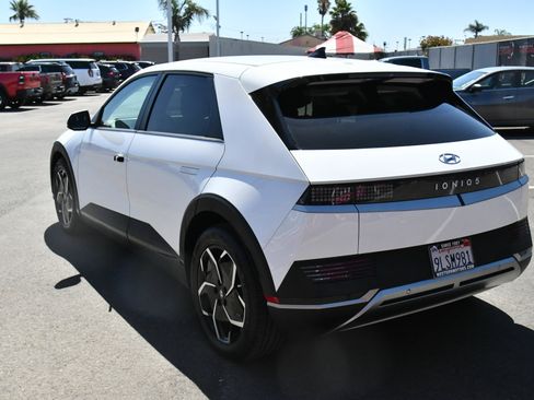 Used 2024 Hyundai Ioniq 5 SE RWD image 6