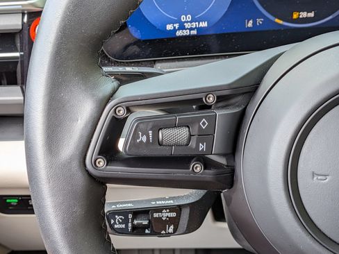 Certified 2025 Porsche Macan 4S Electric AWD/4WD image 8