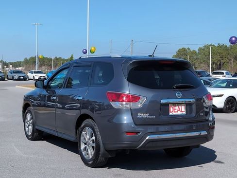 Used 2013 Nissan Pathfinder SV image 7