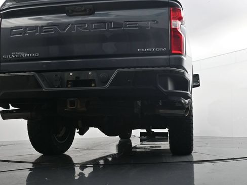 Used 2020 Chevrolet Silverado 2500 Custom w/ Custom Value Package AWD/4WD image 21