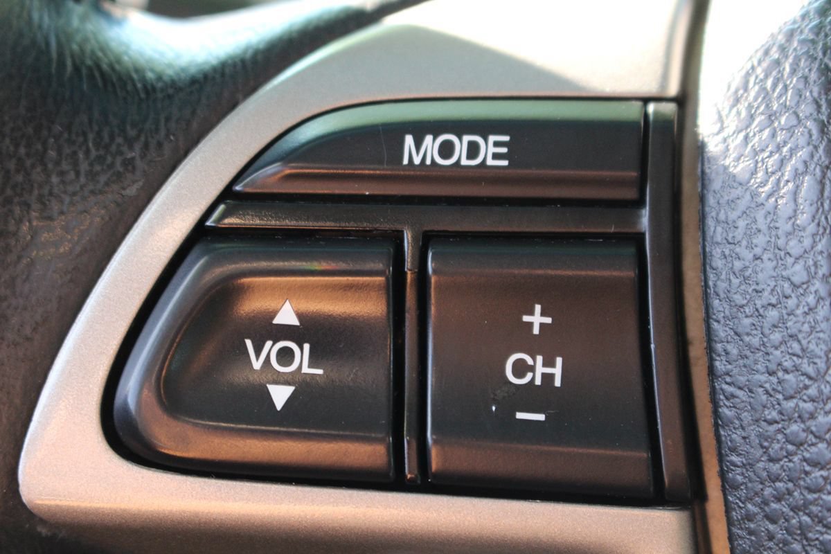 Used 2010 Honda Accord EX-L image 21