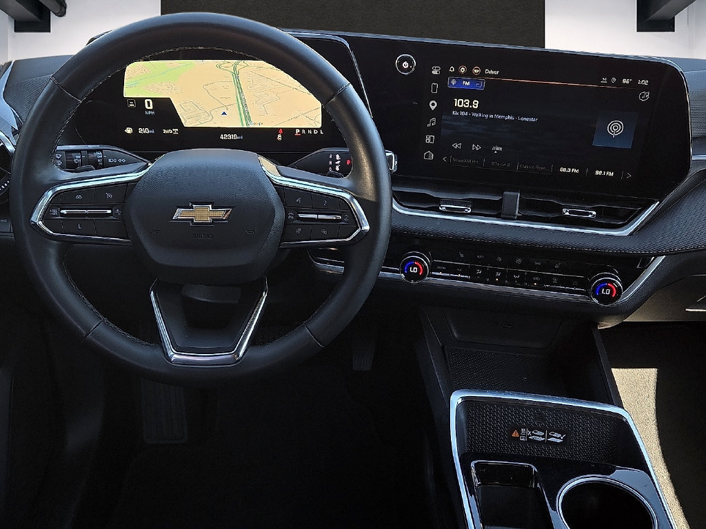 Used 2025 Chevrolet Equinox LT w/ Convenience Package II AWD/4WD image 10