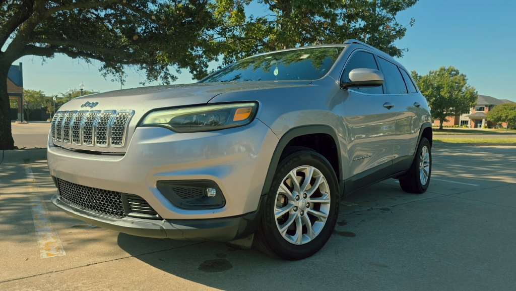 Used 2019 Jeep Cherokee Latitude w/ Popular Appearance Group FWD image 6