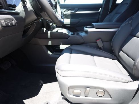 New 2027 GMC Terrain Elevation w/ Elevation Premium Package AWD/4WD image 11