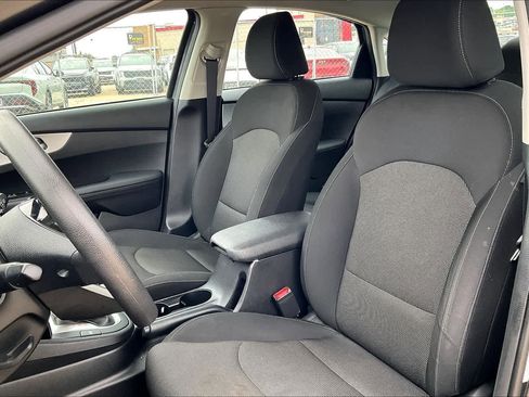 Certified 2024 Kia Forte LXS FWD image 9