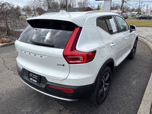 Used 2025 Volvo XC40 B5 Core AWD/4WD image 5