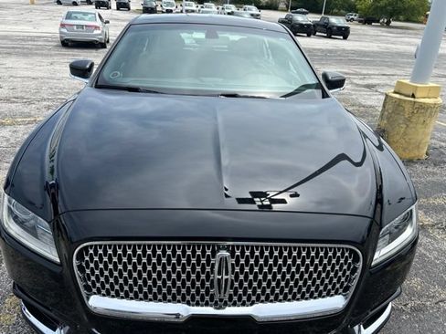 Used 2017 Lincoln Continental Select AWD/4WD image 8