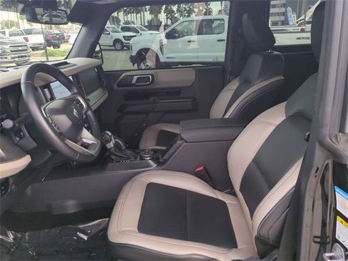 Certified 2024 Ford Bronco Wildtrak image 15