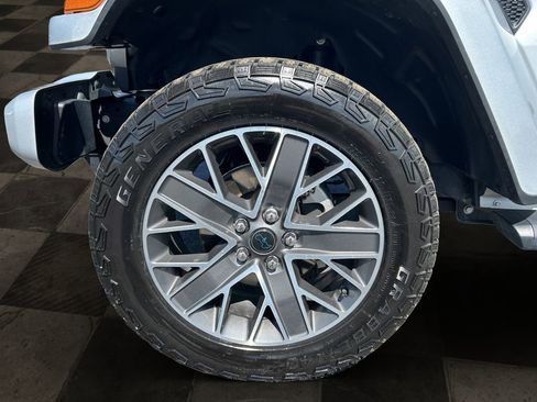 Used 2024 Jeep Wrangler High Altitude image 9