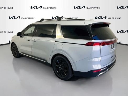Certified 2024 Kia Carnival SX Prestige FWD image 6