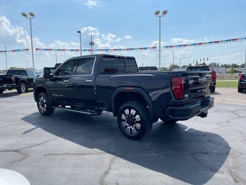 Certified 2024 GMC Sierra 2500 Denali w/ Denali Reserve Package AWD/4WD image 3