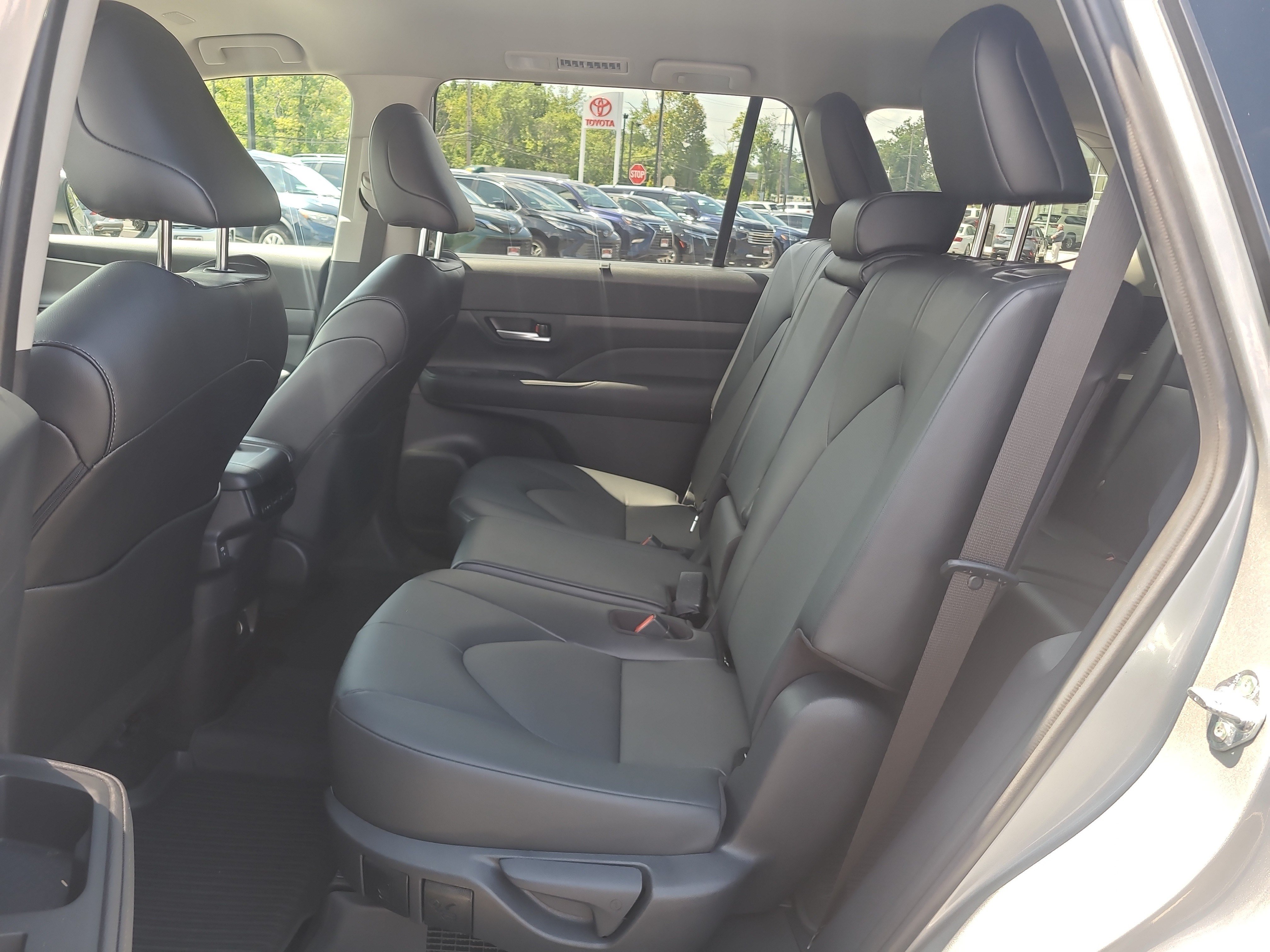 Certified 2026 Toyota Grand Highlander AWD Hybrid image 27