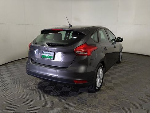 Used 2017 Ford Focus SE FWD image 7