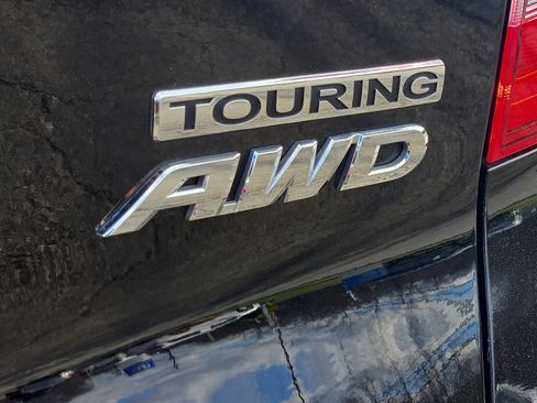 Certified 2022 Honda Pilot Touring image 32