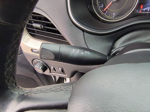 Used 2020 Jeep Cherokee Trailhawk image 37